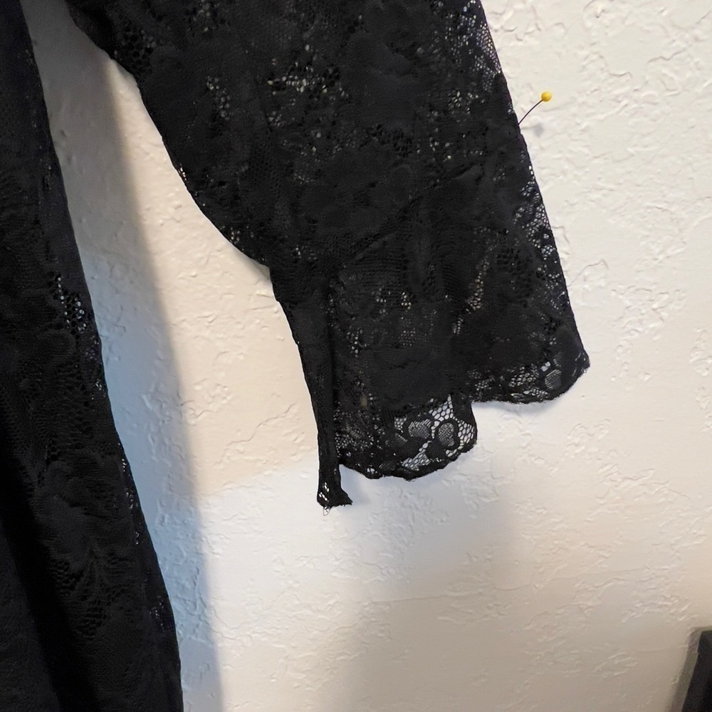 Lane Bryant lace blouse - Picture 4 of 9